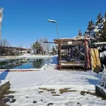 Хотел комплекс тракийски стан *