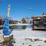 комплекс тракийски стан Хотел