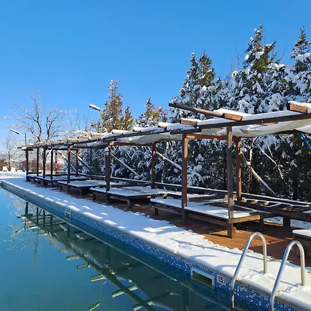 Hotel комплекс тракийски стан