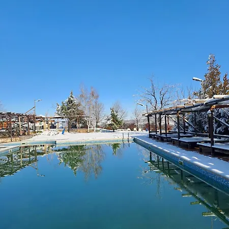 комплекс тракийски стан Hotel Asenovgrad