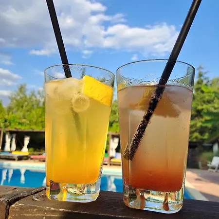 комплекс тракийски стан Hotel *