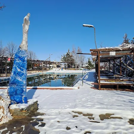 комплекс тракийски стан Hotel