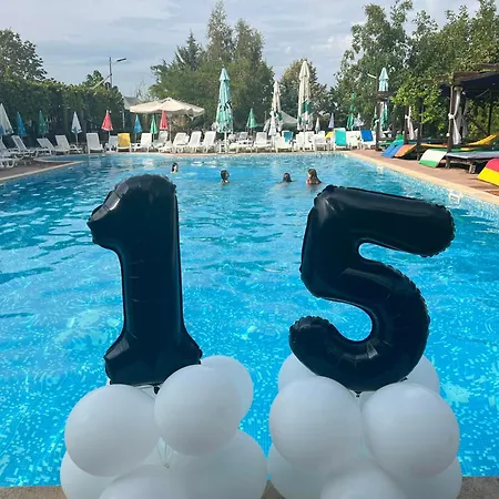 комплекс тракийски стан Hotel *