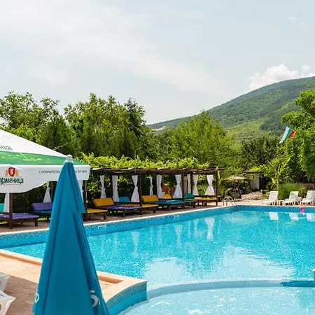 комплекс тракийски стан 酒店 阿塞诺夫格勒