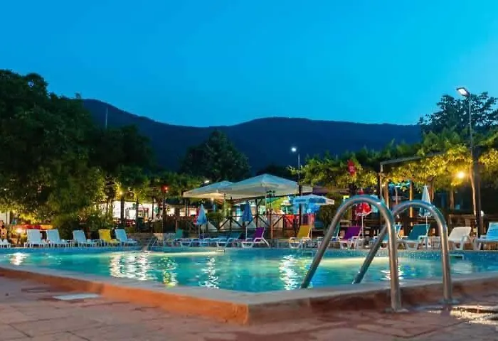 комплекс тракийски стан