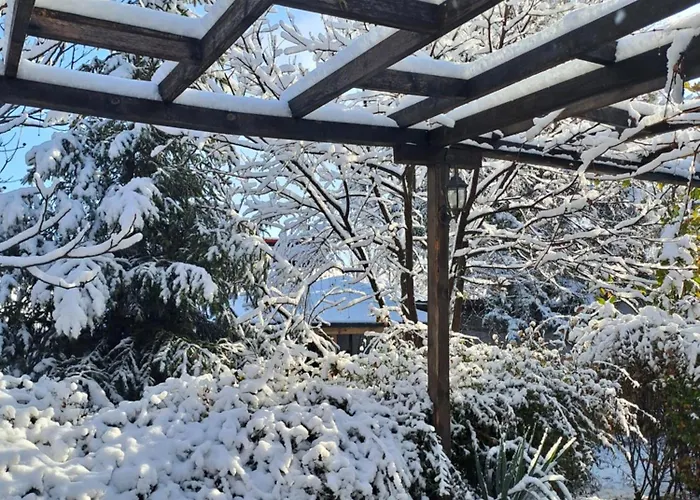 комплекс тракийски стан Хотел