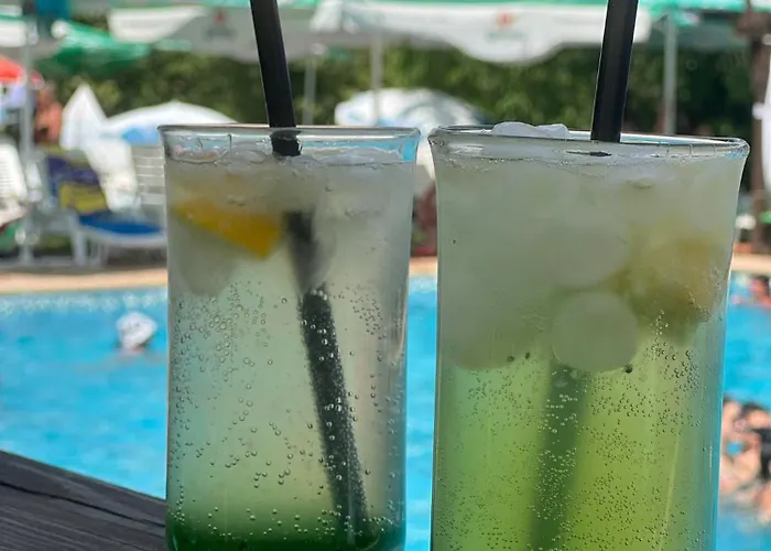 Хотел комплекс тракийски стан